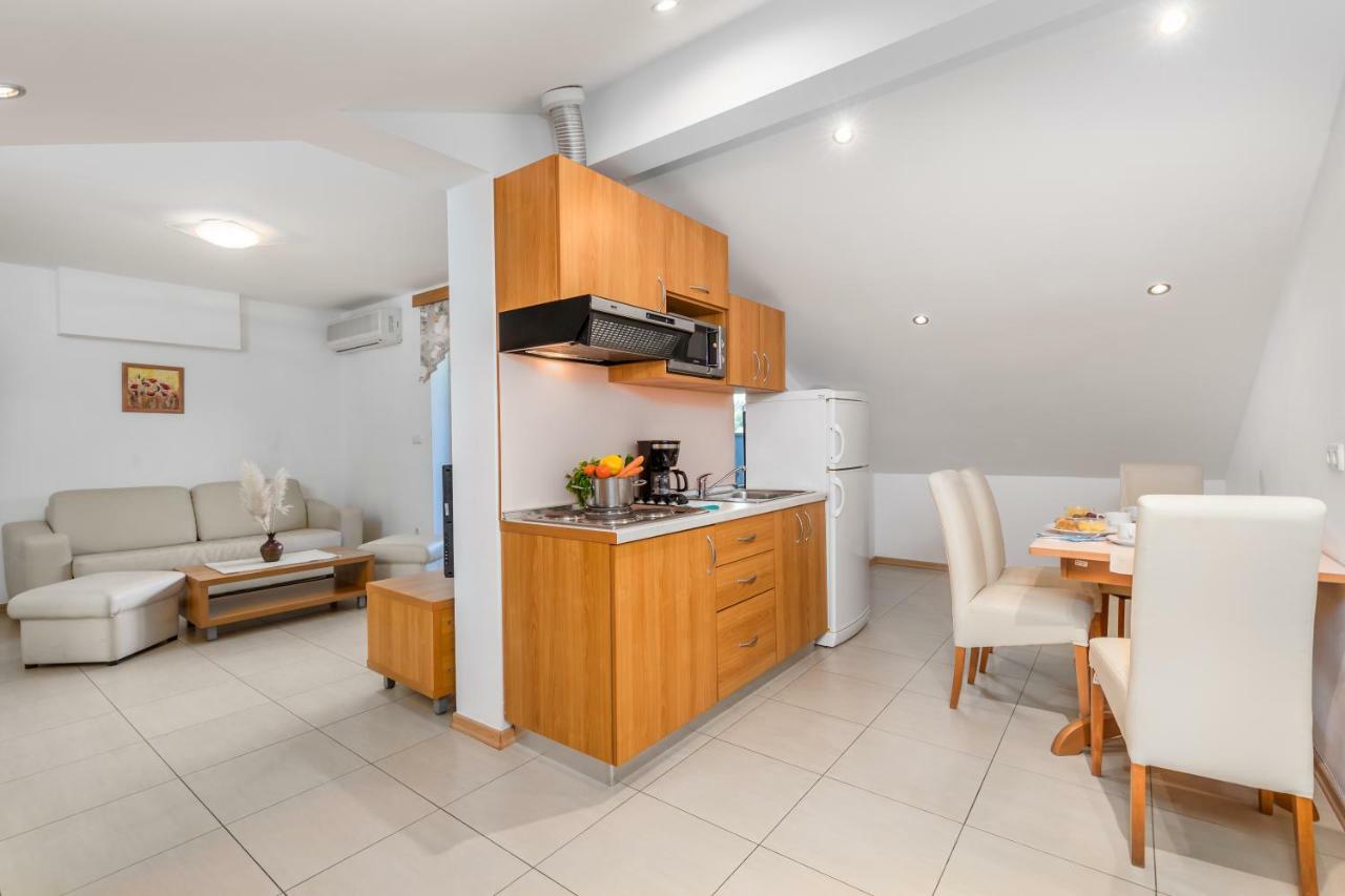 Villas Kampor מראה חיצוני תמונה