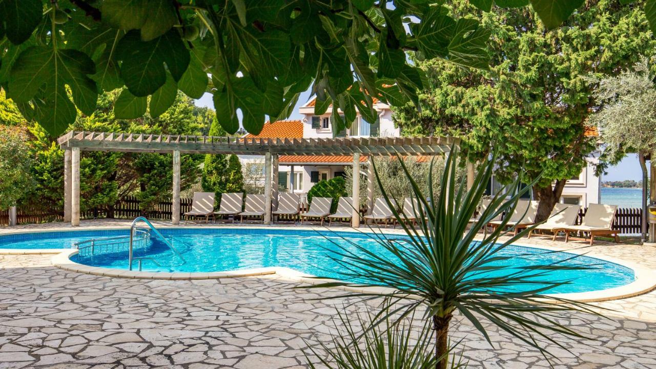 Villas Kampor מראה חיצוני תמונה